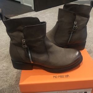 New in box Miz Mooz Brown booties